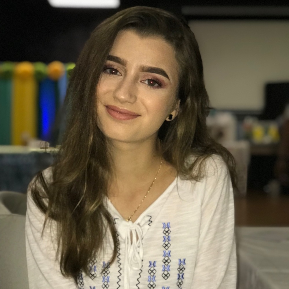 Meet your Posher, Luis